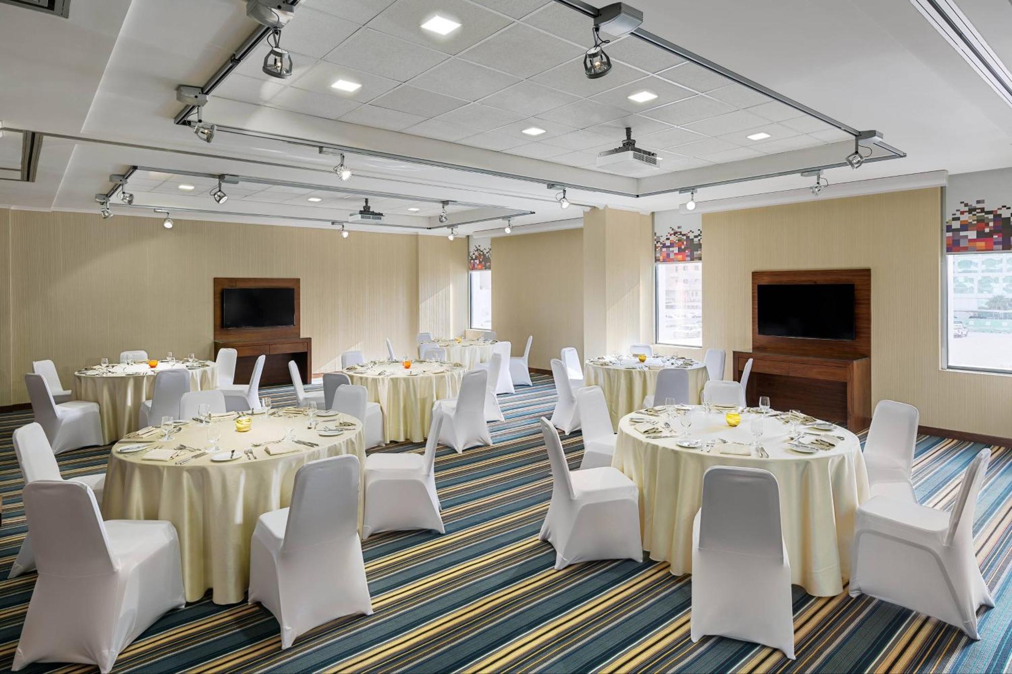 Aloft Riyadh Hotel Ngoại thất bức ảnh